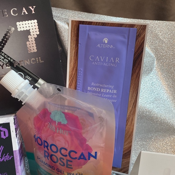 🖤12 PIECE URBAN DECAY🖤BEAUTY SELF CARE BUNDLE W/SHISEIDO COSMETIC CASE - Picture 6 of 11